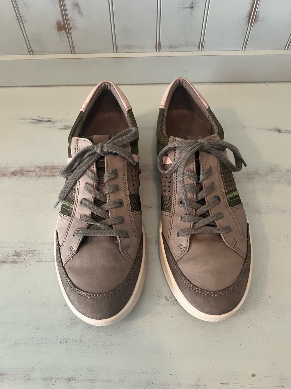 Ecco Men's Collin 2.0 Gray & Olive Low-Top Sneakers. Size 13